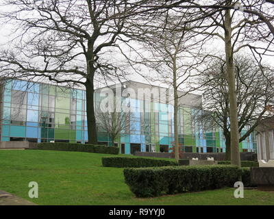 The Fraser Building On Glasgow University Campus Stock Photo Alamy The Fraser Building On Glasgow University Campus Stock Photo Alamy