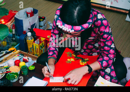 Lucky red envelope in Vietnamese Tet holiday for lucky, successful, make a  lot of money. High-quality stock images of red envelopes Lunar New Year  Stock Photo - Alamy