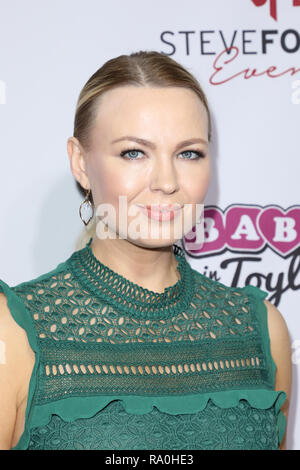 LOS ANGELES - NOV 28: Irina Voronina at the 11th Annual Babes In