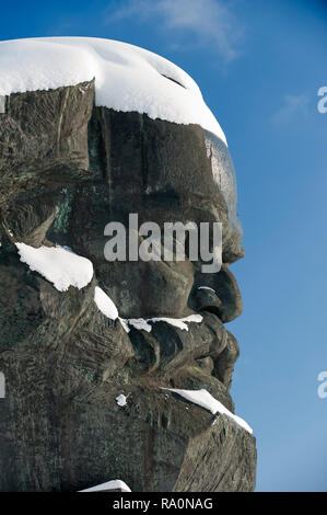 02.12.2010, Chemnitz, Saxony, Germany - Snow covered parts of the Marx monument in Chemnitz. Proletarians of all countries, unite. 0UX101202D269CAROEX Stock Photo
