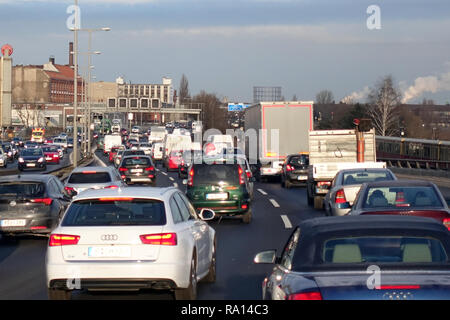 Stau Stadtautobahn Berlin Deutschland Stock Photo Alamy