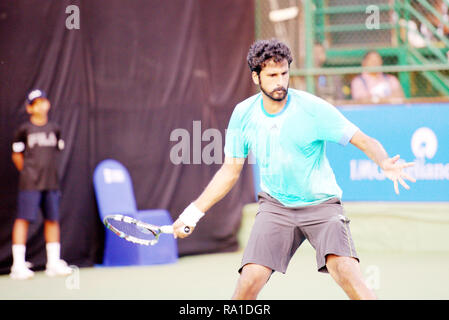 Pune, India. 30th December 2018. Saketh Myneni of India in action in the final round of qualifying singles competition at Tata Open Maharashtra ATP Tennis tournament in Pune, India. Credit: Karunesh Johri/Alamy Live News Stock Photo