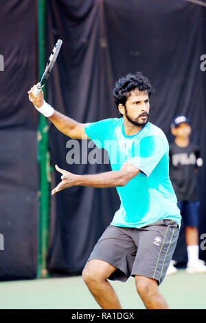 Pune, India. 30th December 2018. Saketh Myneni of India in action in the final round of qualifying singles competition at Tata Open Maharashtra ATP Tennis tournament in Pune, India. Credit: Karunesh Johri/Alamy Live News Stock Photo