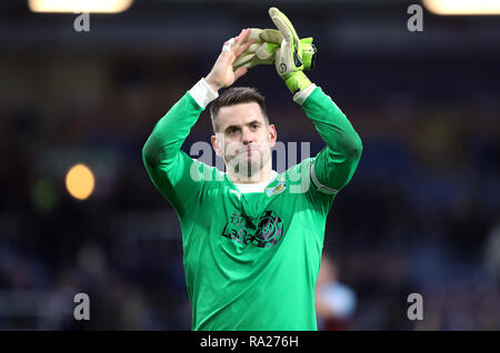 Burnley goalkeeper Thomas Heaton celebrates after the final whistle during the Premier League match at Turf Moor, Burnley. Stock Photo