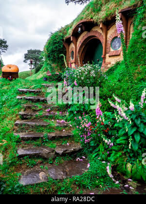 1st of December, 2018: Bilbo and Frodo Baggins House at Hobbiton Movie ...