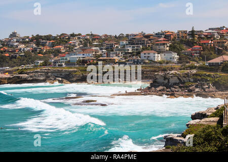 Close view onto Tamarama and Bronte beach seen from Mackenzies Point in summer on the Bondi to Coogee beach walk (Sydney, New South Wales, Australia) Stock Photo