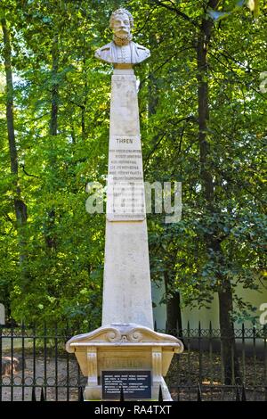 Czarnolas, Mazovia / Poland - 2018/09/01: Jan Kochanowski monument in park of historic manor house in Czarnolas hosting the Kochanowski museum - iconic Polish renaissance poet and writer Stock Photo