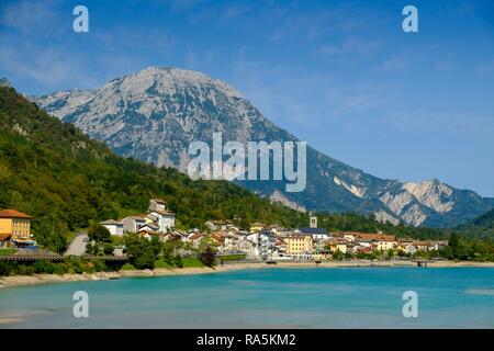 Lago Barcis reservoir, Barcis, on the Torrente Cellina river, Val Cellina, Carnic Alps, Friuli Dolomites, Veneto-Friaul, Italy