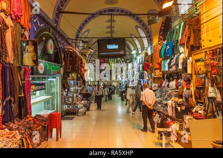 Istanbul Turkey imitation bag bags Louis Vuitton Stock Photo - Alamy