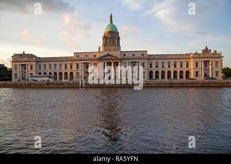 Custom House, River Liffey, Dublin, Ireland, Europe, PublicGround Stock Photo