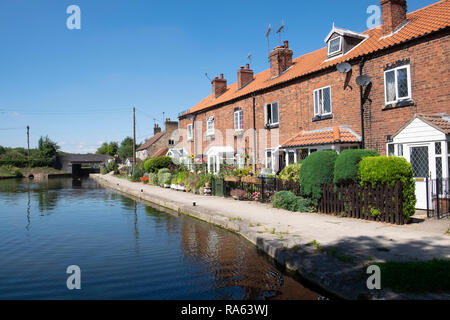 Turnerwood on the Chesterfield Canal in Nottinghamshire Stock Photo