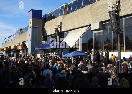 Oakland, California, USA. 1st Jan, 2019. A crowd gathered outside the Fruitvale BART station in Oakland, California, to mark the tenth anniversary since Oscar Grant was killed there by a BART police officer. Credit: Scott Morris/Alamy Live News Stock Photo