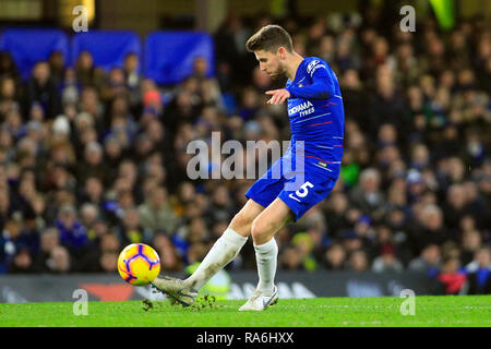 London, UK. 02nd Jan, 2019. Jorginho of Chelsea in action. Premier League match, Chelsea v Southampton at Stamford Bridge in London on Wednesday 2nd January 2019. this image may only be used for Editorial purposes. Editorial use only, license required for commercial use. No use in betting, games or a single club/league/player publications. pic by Steffan Bowen/ Credit: Andrew Orchard sports photography/Alamy Live News Stock Photo