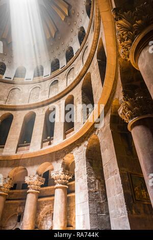 Columns, Arcade wreath with dome, Arcade, Tomb of Jesus, Chapel of the Holy Sepulchre, Holy Sepulchre, Jerusalem, Israel Stock Photo