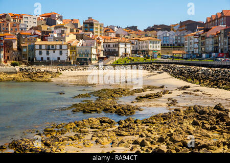 A Guarda, Espanha - May 03, 2018 : Houses on the edge of the port of A Guarda Pontevedra, Espanha Stock Photo