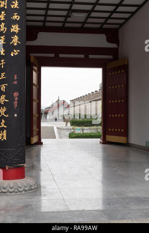 XI'AN, SHAANXI, CHINA - DECEMBER 8 2018 : beautiful and ancient building in the Da Ci'en temple complex surrounding the Big Wild Goose pagoda - Imagen Stock Photo