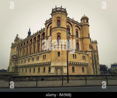 Outdoors view of Chateau de Saint-Germain-en-Laye facade, around 13 miles west of Paris. National Museum of Archaeology architectural building, France Stock Photo