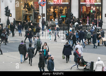 London UK. 3rd January 2019. Shoppers in winter clothing brave the cold on Oxford Street Credit: amer ghazzal/Alamy Live News Stock Photo