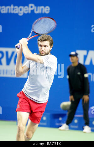 Pune, India. 3rd January 2019. Gilles Simon of France in action in the last quarter final of singles competition at Tata Open Maharashtra ATP Tennis tournament in Pune, India. Credit: Karunesh Johri/Alamy Live News Stock Photo