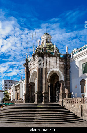 Metropolitan Cathedral of Quito at Independence Square (Plaza Grande), Quito, Pichincha Province, Ecuador, South America Stock Photo