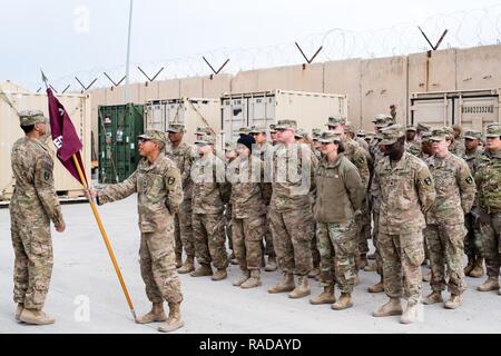 U.S. Army Soldiers assigned to the 28th Combat Support Hospital ...
