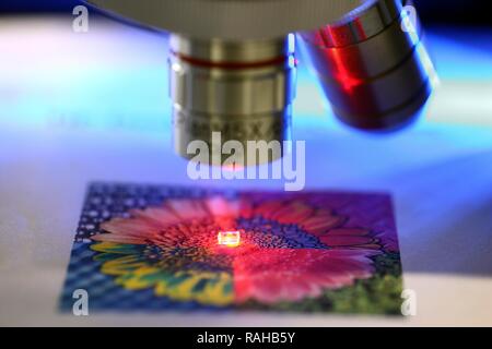 Kriminaltechnisches Institut, KTI, Forensic Science Institute, the colour fastness of ink is being tested, ink analysis, Police Stock Photo