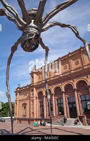 Sculpture 'Big clay No. 4' by Swiss artist Urs Fischer, cast aluminum,on  Bolotnaya Embankment, Moscow, Russia Stock Photo - Alamy