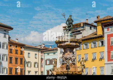 Colourful houses on the Cathedral Square, Piazza del Duomo, with Neptune Fountain, Fontana del Nettuno, Old Town, Trento Stock Photo