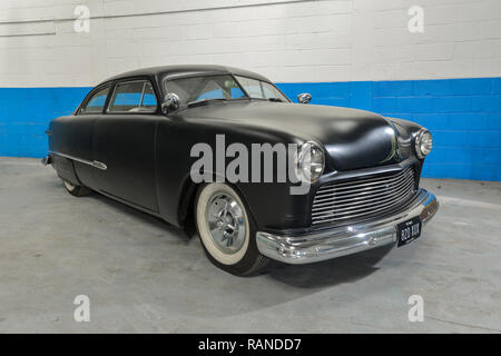 Ford Shoebox 1950s style hot rod - satin black and roof chopped Stock Photo