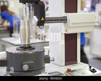Roughness / Cylindricity Measuring Instrument perfrom round test Stock Photo