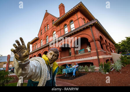 Key West, Florida. View of the Art & Historical Society. Set in a redbrick former customs office, this museum explores local art, culture & history. Stock Photo