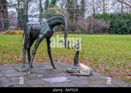 Berlin-Köpenick Sculpture of two giraffes by sculptor Hans-Detlev Hennig  in Schloss Palace park on an island in the Dahme river. Stock Photo