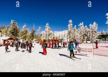 December 26, 2018 South Lake Tahoe / CA / USA - People enjoying a beautiful day at the Heavenly Sky Tamarack Lodge Stock Photo