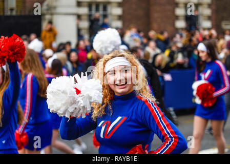 Varsity Spirit All American Cheerleaders at London's New Year's Day Parade, UK. Cheerleader girls with pompoms performing Stock Photo