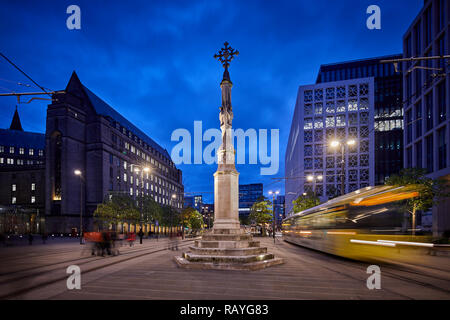 Manchester at night Manchester central library and town hall extension at St Peters Square and the cross Stock Photo