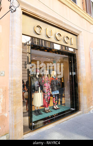 Gucci shop in Rome Italy Stock Photo: 4062675 - Alamy