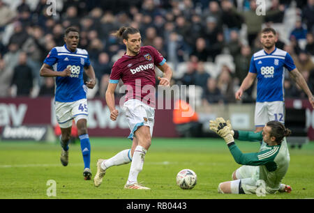 Olympic Park, London, UK. 5th January 2019. Andy Carroll of West Ham United during the FA Cup 3rd Round match between West Ham United and Birmingham City at the Olympic Park, London, England on 5 January 2019. Photo by Andy Rowland. . (Photograph May Only Be Used For Newspaper And/Or Magazine Editorial Purposes. www.football-dataco.com) Stock Photo