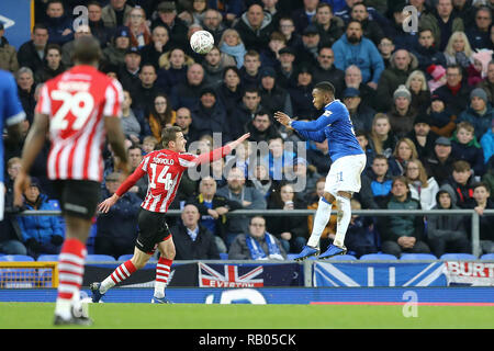 Goodison park, UK. 5th January 2019. Ademola Lookman of Everton heads the ball and scores his teams 1st goal. The Emirates FA cup, 3rd round match, Everton v Lincoln City at Goodison Park in Liverpool on Saturday 5th January 2019.  this image may only be used for Editorial purposes. Editorial use only, license required for commercial use. No use in betting, games or a single club/league/player publications.  Credit: Andrew Orchard sports photography/Alamy Live News Stock Photo