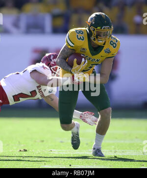 January 5, 2019. 5th Jan, 2019. Frisco, TX, U.S - NDSU DALLAS FREEMAN(83) BREAKS a tackle for a gain in the second half of the FCS championship at Toyota Stadium. Credit: Jerome Hicks/ZUMA Wire/Alamy Live News Stock Photo