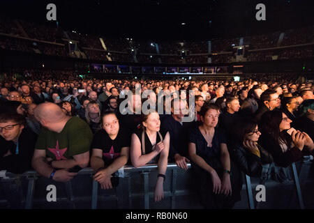 Fran Healy's band Travis performs at the SSE Hydro in Glasgow, UK. 21st December 2018 Stock Photo