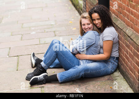 HD онлайн порно түсіру бейнелері