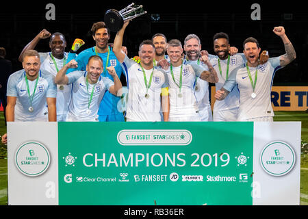 Glasgow, Scotland, UK. 06th Jan, 2019. Action from Day 3 of the FansBet Star Sixes Tournament at the SSE Hydro in Glasgow.   Fansbet Star Sixes Final 2019 Winners England  England celebrate as the are crowned champions of the Star Sixes 2019. Credit: Colin Poultney/Alamy Live News Stock Photo