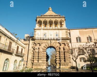 'Porta Nuova' (New Gate) in the City of Palermo, Sicily, Italy Stock Photo