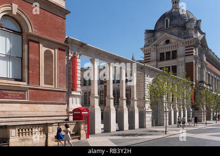 Sackler Courtyard, Victoria & Albert Museum, Kensington, London, UK Stock Photo