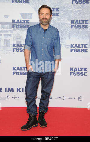 06 January 2019, Bavaria, München: The actor Aleksandar Jovanovic comes to the premiere of the film 'Cold Feet' at the Mathäser Kino. The comedy can be seen in cinemas from 10 January. Photo: Ursula Düren/dpa Stock Photo