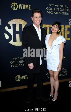 Jim Carrey and Ginger Gonzaga at the SHOWTIME 76th Annual Golden Globe
