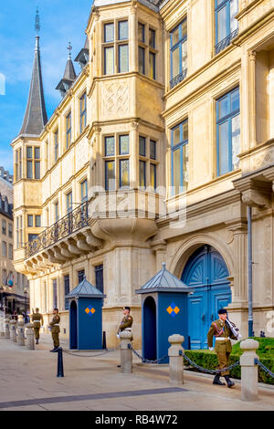 The changing of the guard in front of the grand ducal Palace, Luxembourg City, Luxembourg Stock Photo