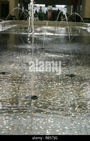 The dancing water fountains on The Avenue of Cleveland's Tower City Center Stock Photo