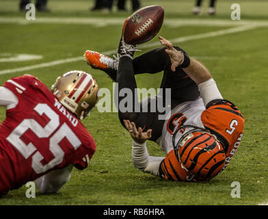 Santa Clara, California, USA. 20th Dec, 2015. San Francisco 49ers strong safety Jimmie Ward (25) sacks Cincinnati Bengals quarterback AJ McCarron (5) on Sunday, December 20, 2015, at Levis Stadium in Santa Clara, California. The Bengals defeated the 49ers 24-14. Credit: Al Golub/ZUMA Wire/Alamy Live News Stock Photo