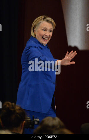 New York, USA. 7th January, 2019. Andrew Cuomo speaks about Reproductive Justice at Barnard College in New York. 07 Jan 2019 Credit: Erik Pendzich/Alamy Live News Stock Photo